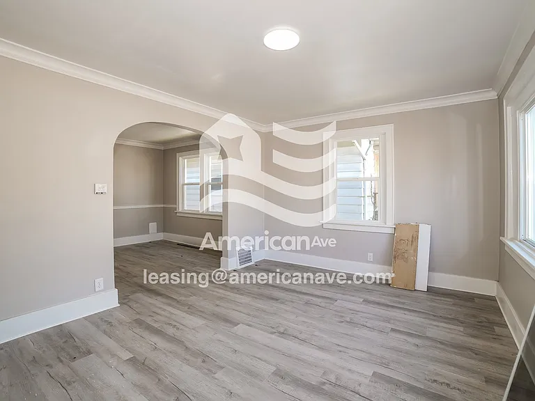1756459_003_living_room_14105310.jpg