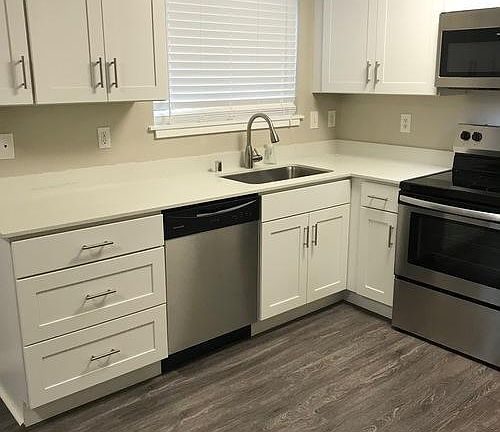 2nd image of 12839 SE 40th Pl APT B1