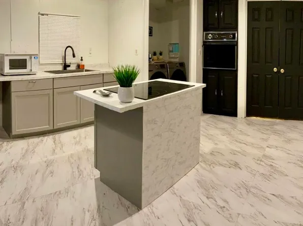 343 Haverford Dr, Taylor, PA 18517