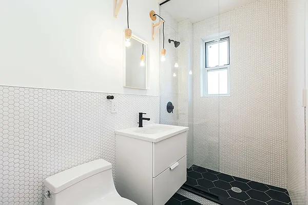 Rented by Nooklyn NYC LLC | media 17