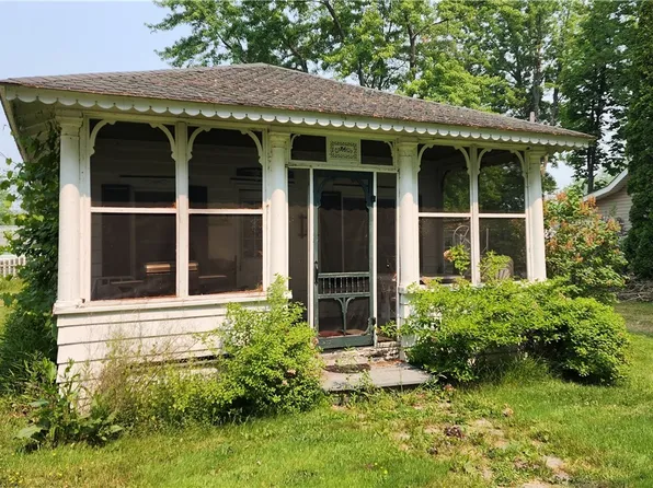 3913 S Everett Ave, Bemus Point, NY 14712