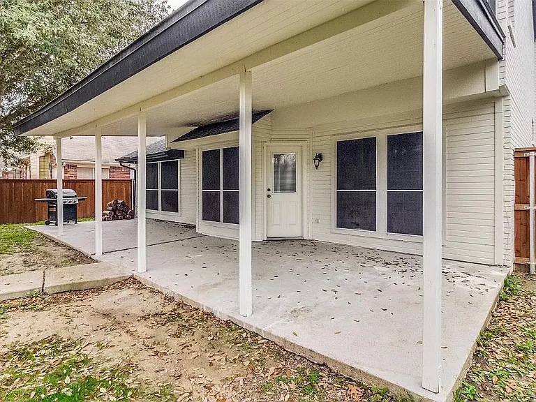 2113 Spring Mills Rd — Photo 6