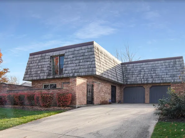 3222 Oakwood Dr, Joliet, IL 60431