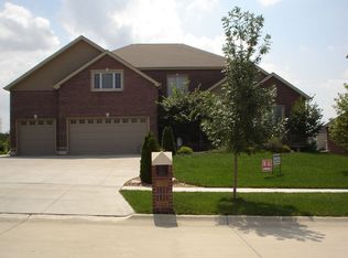 2501 Ridgeline Ct, Lincoln, NE 68512