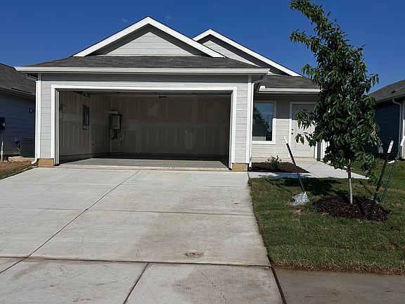 4th image of 3037 Tokara St