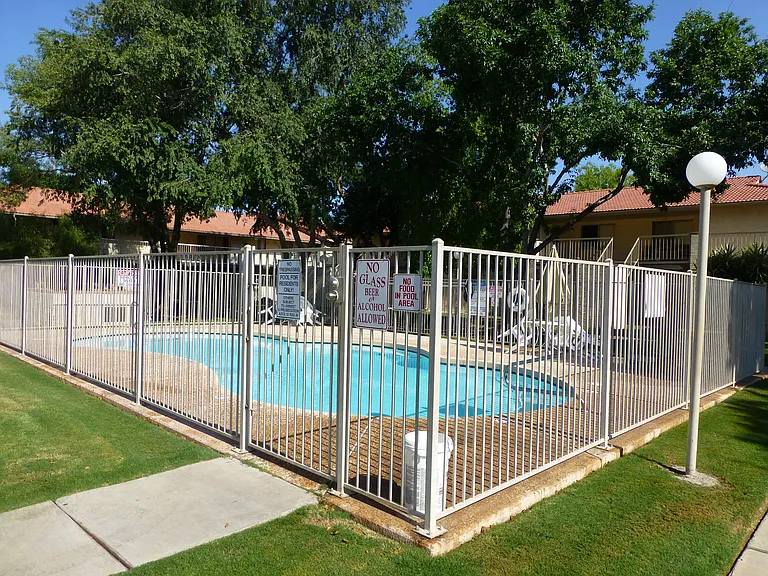 Via Linda Apartments — Photo 9