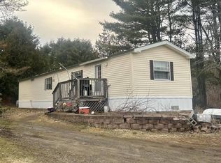 202 Hallowell Rd, Chelsea, ME 04330