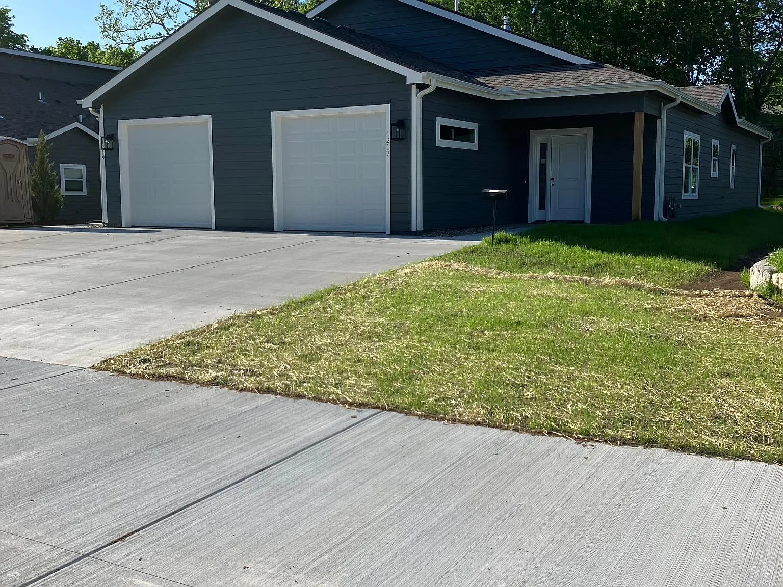 2 bed, 1274 sqft, $1,750 — Photo 1