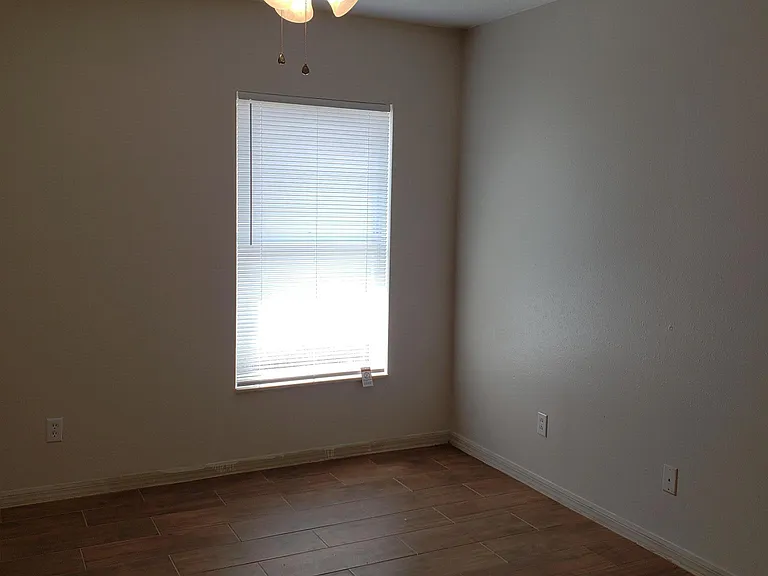 13616 Silver Charm Ct — Photo 11