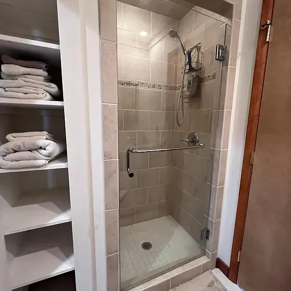 75 Cave Dr — Photo 1