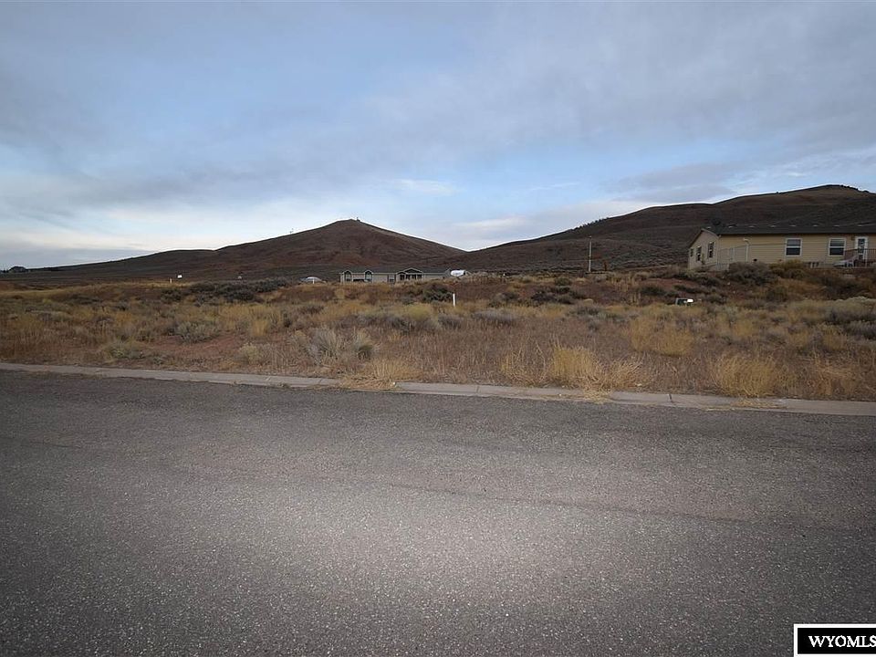2nd image of 306 Green River Cir