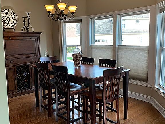 3rd image of 11555 Monarch Ct