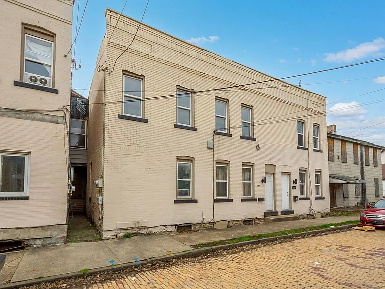 119 Shingiss St #123 — Photo 4