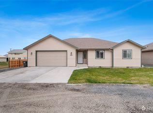 1026 W Virginia St, Moses Lake, WA 98837