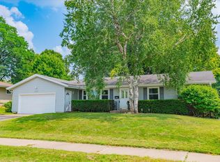 1117 Amsterdam Ave, Madison, WI 53716