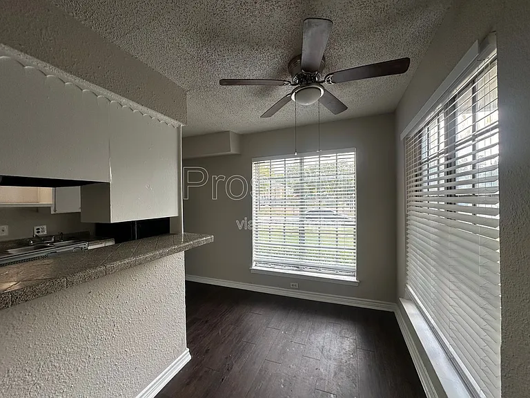 5317 Junius St #101 — Photo 8