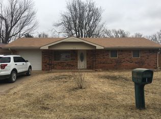 14 Elm St, Perry, OK 73077