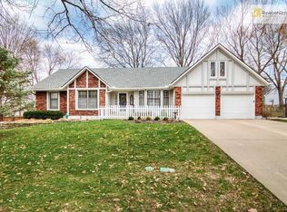 12009 Fairway Rd, Leawood, KS 66209