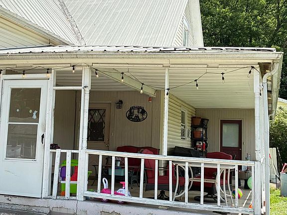 3rd image of 16634 Haydenville Rd