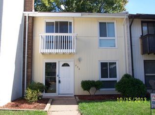 236 N Cottage Rd, Sterling, VA 20164