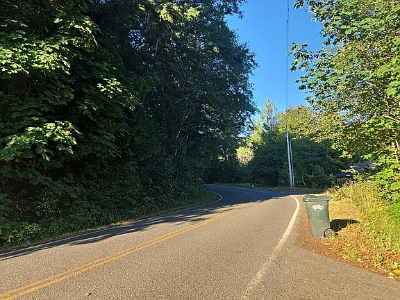 4th image of 12238 Summit Lake Rd NW