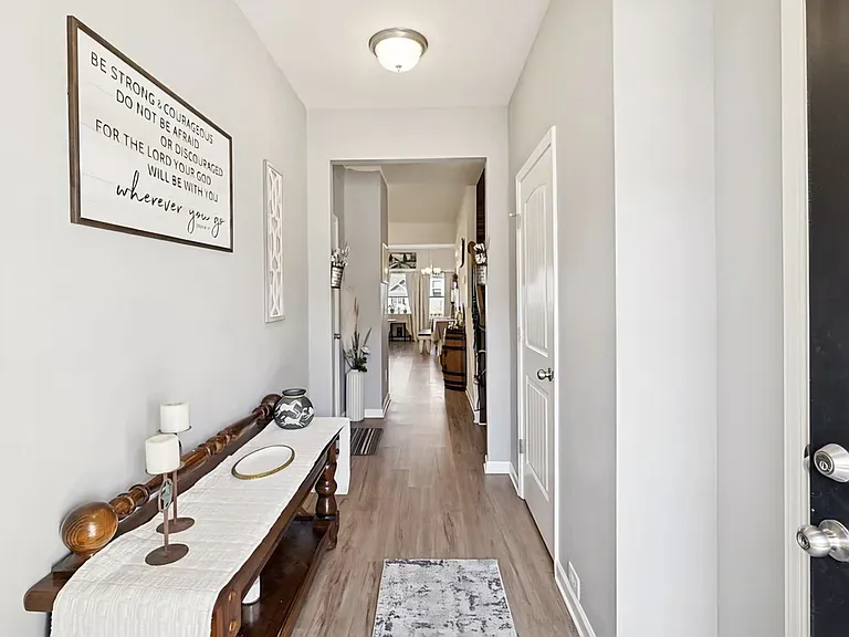 2605 Sherman Way — Photo 4