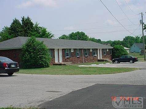 1st image of 760 Bancroft Cir APT A