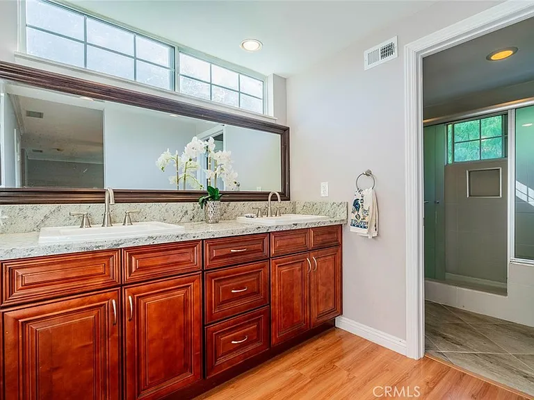 27061 Esward Dr — Photo 12