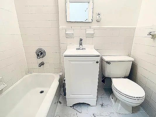 5th image of 419 W 56th St #1E
