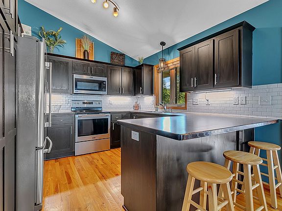 5th image of 13628 9th Ave S