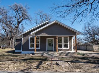 617 W Nicholson St, Del Rio, TX 78840