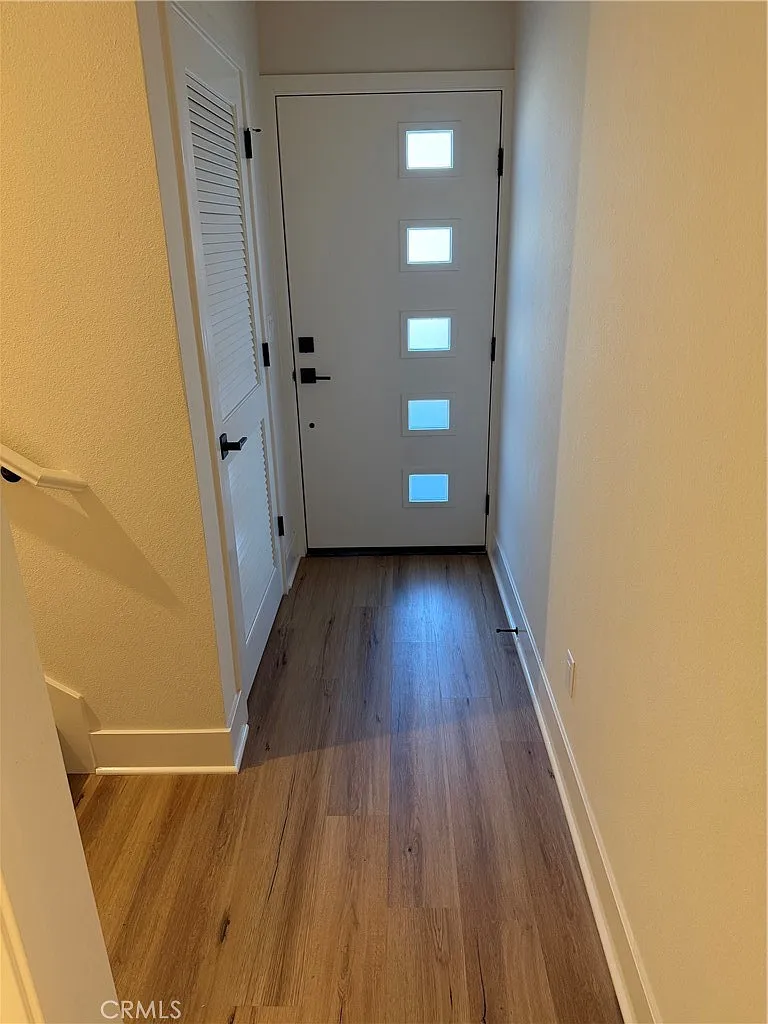 2 bed, 1057 sqft, $3,750 — Photo 4