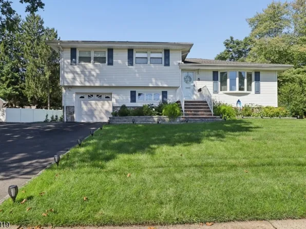 5 Viewpoint Rd, Wayne Twp., NJ 07470