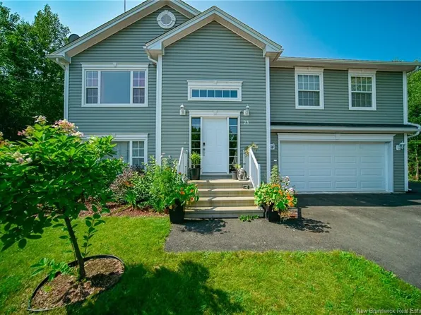 23 Berry Dr, Lincoln, NB E3B 0V9