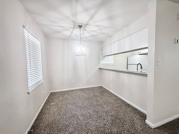 5th image of 321 E Cedar St #Ced216