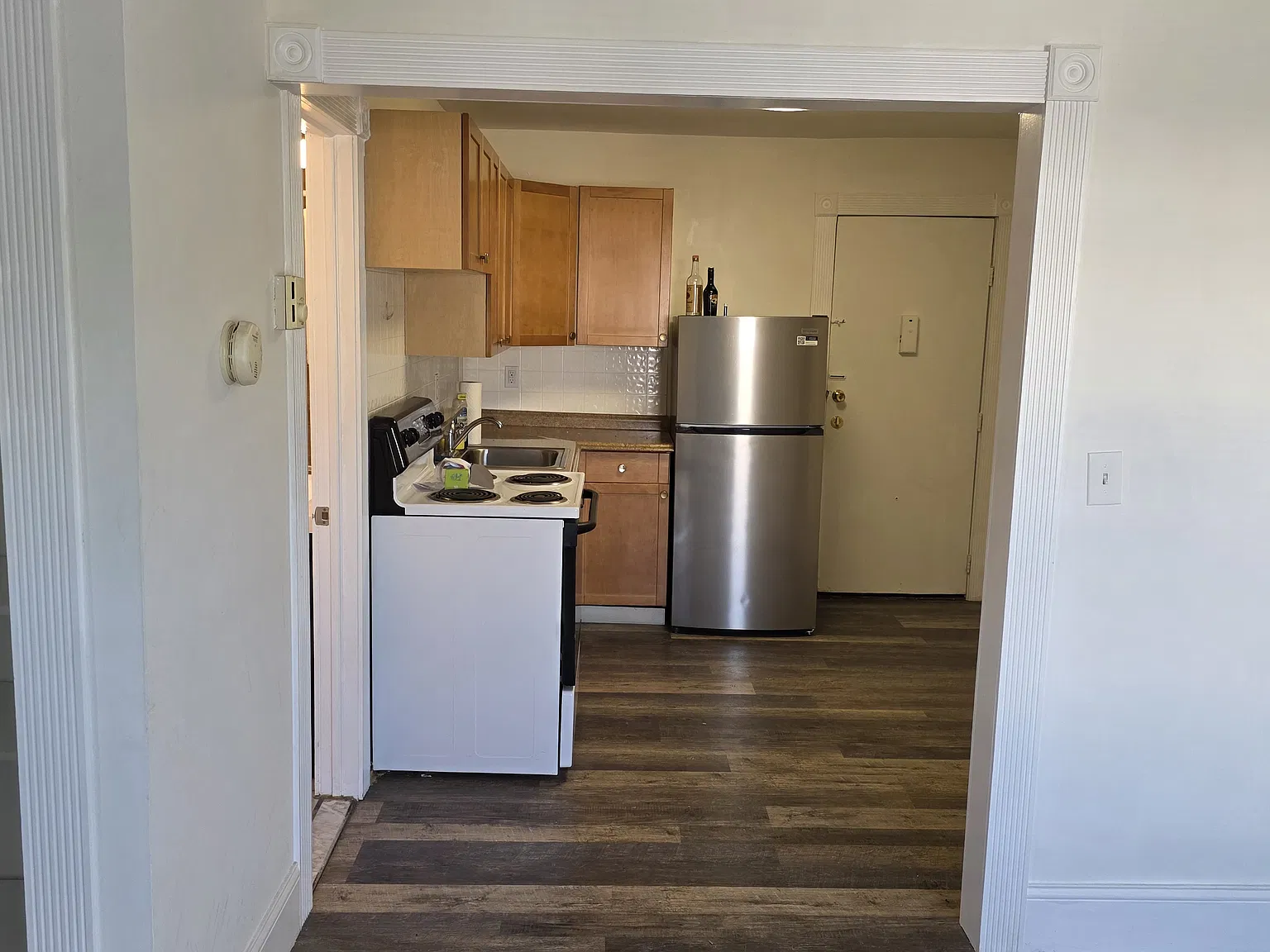 Studio, 350 sqft, $1,850 — Photo 1