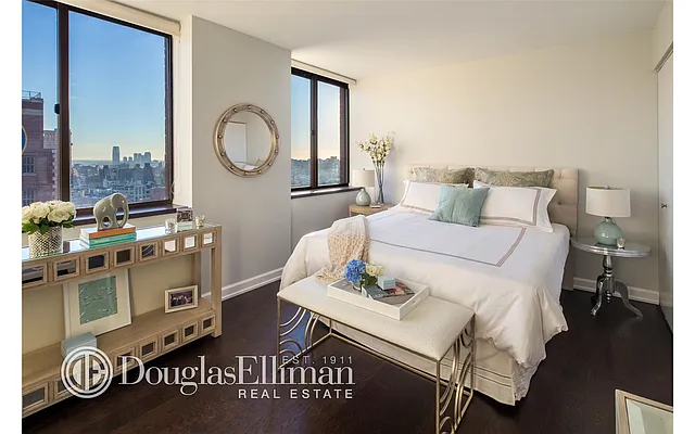 Rented by Douglas Elliman | media 20