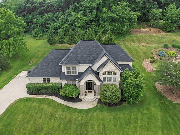 4th image of 400 Glyn Tawel Dr