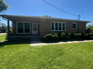 3715 Essex Rd, Louisville, KY 40220