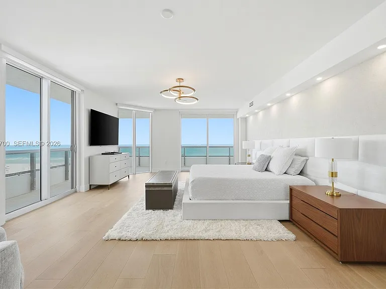 5801 Collins Ave #700 — Photo 9