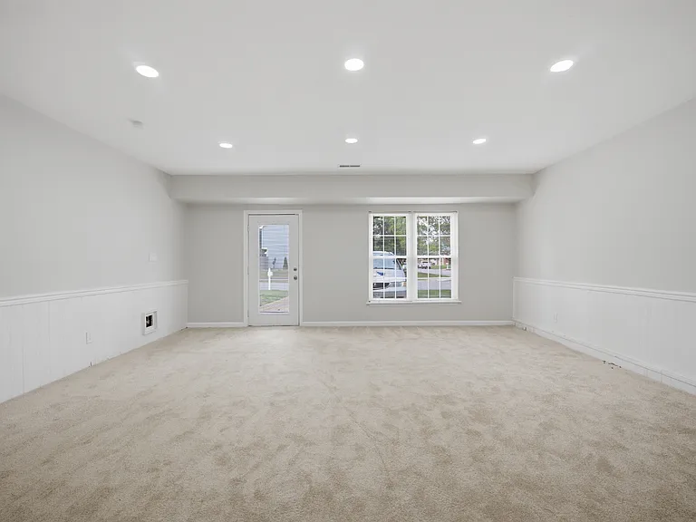2252 Newstead Dr — Photo 24