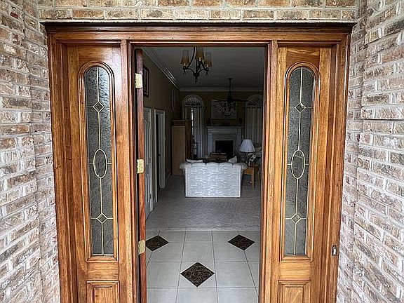 4th image of 2947 Innisbrook Dr