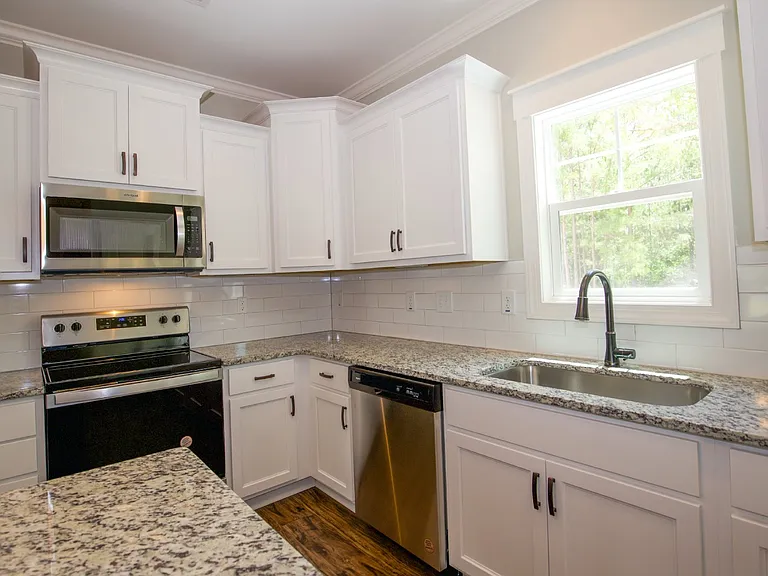 1021 Juniper Lake Rd — Photo 15