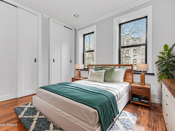 2nd image of 529 E 6th St APT 3D