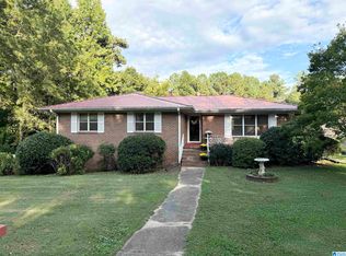 110 Huey Ln, Bessemer, AL 35023