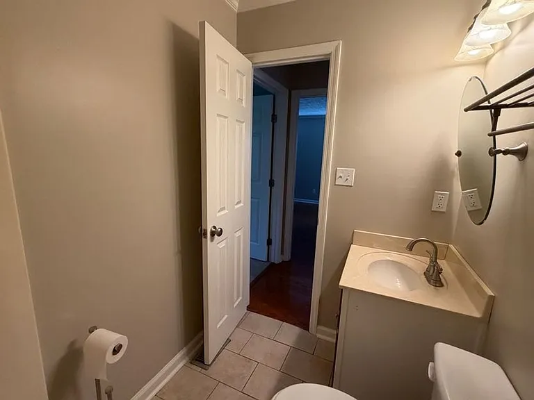 193 Amelia Dr W — Photo 23