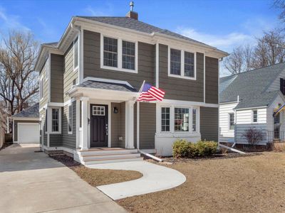 5769 North Shoreland AVENUE, Whitefish Bay, WI, 53217