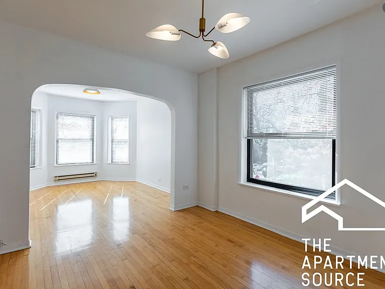 2700 N Troy St #2F — Photo 6