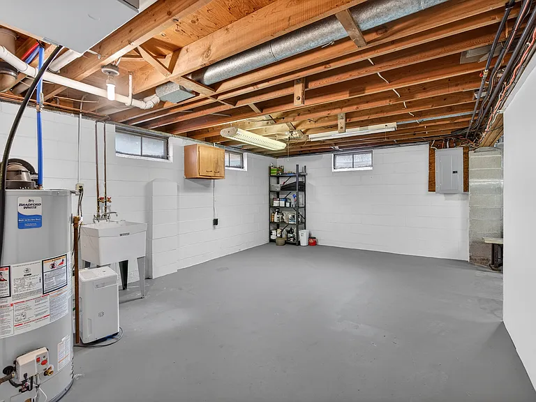 Utility/ Storage area