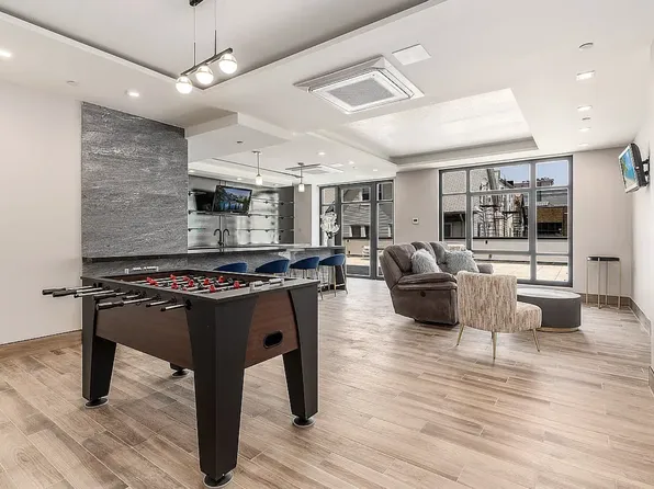 1941 Coney Is Avenue image 9 of 14